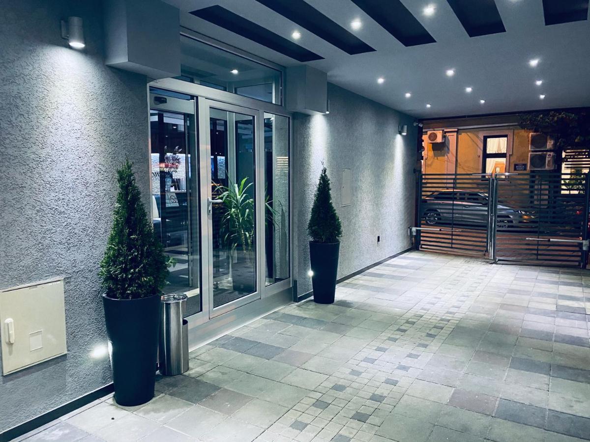 Hotel Viva Kragujevac Exterior photo